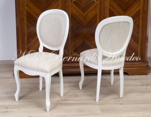 Sedia stile Luigi Filippo in legno colorato bianco e tessuto chiaro